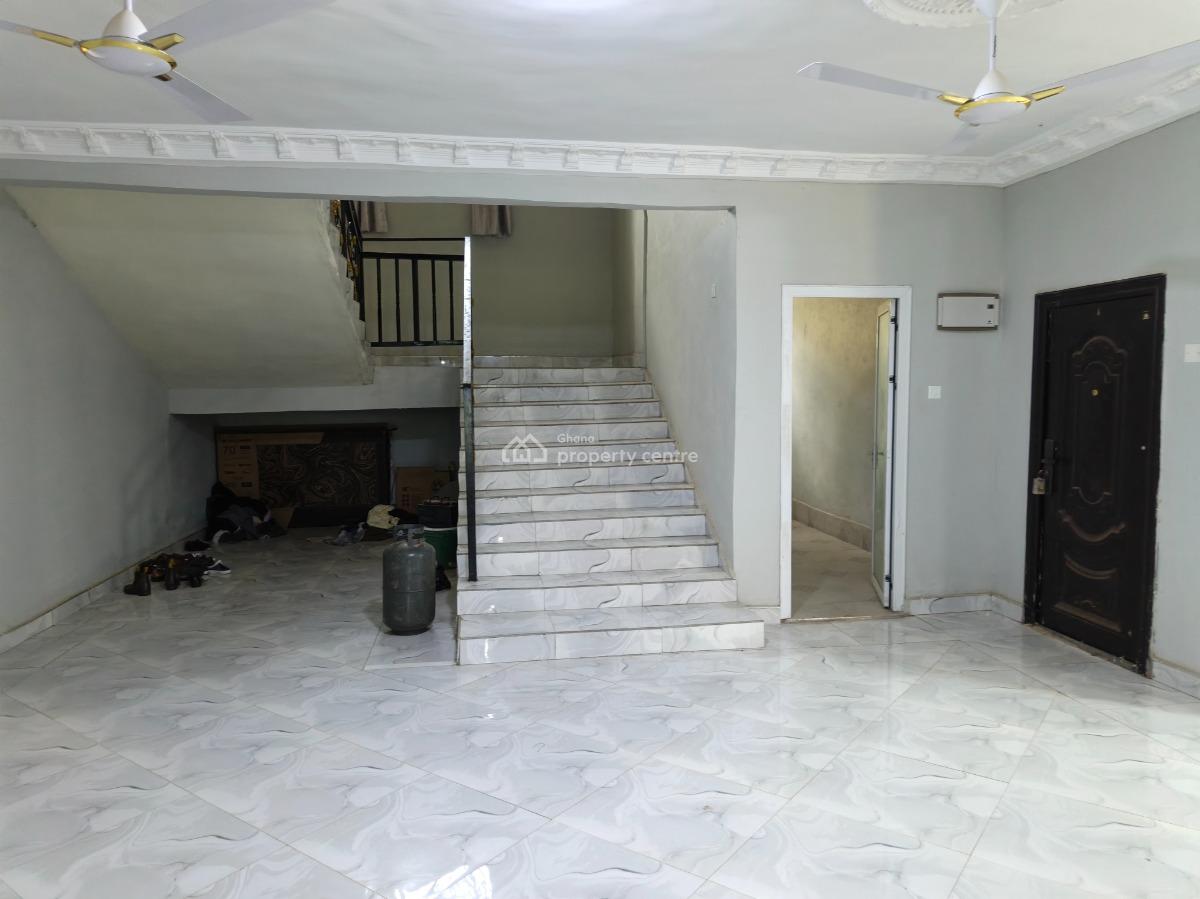 Luxury 5 Bedrooms, on Tanoso Abuakwa Rd., Atwima Nwabiagya, Ashanti, House for Sale