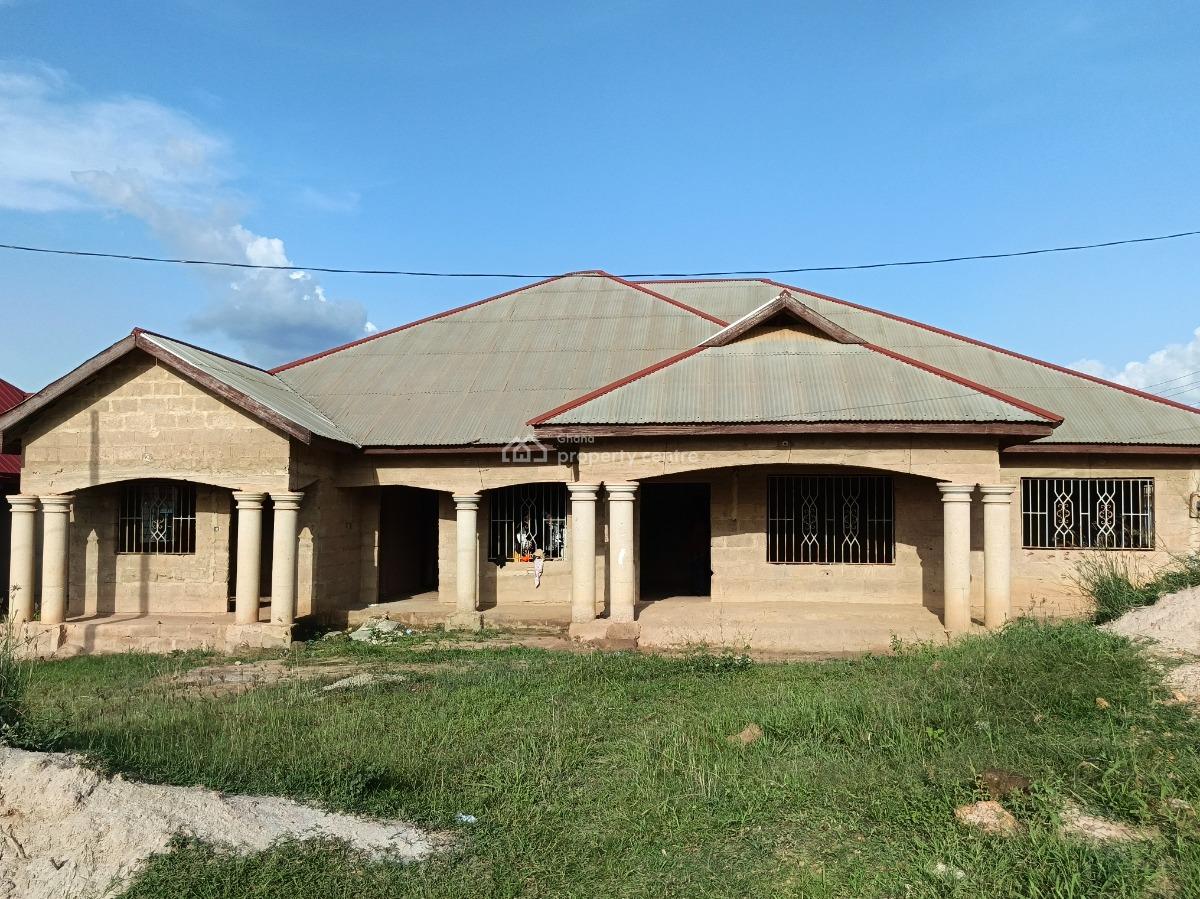 7 Bedrooms House, Abuakwa Mim, Kumasi Metropolitan, Ashanti, House for Sale