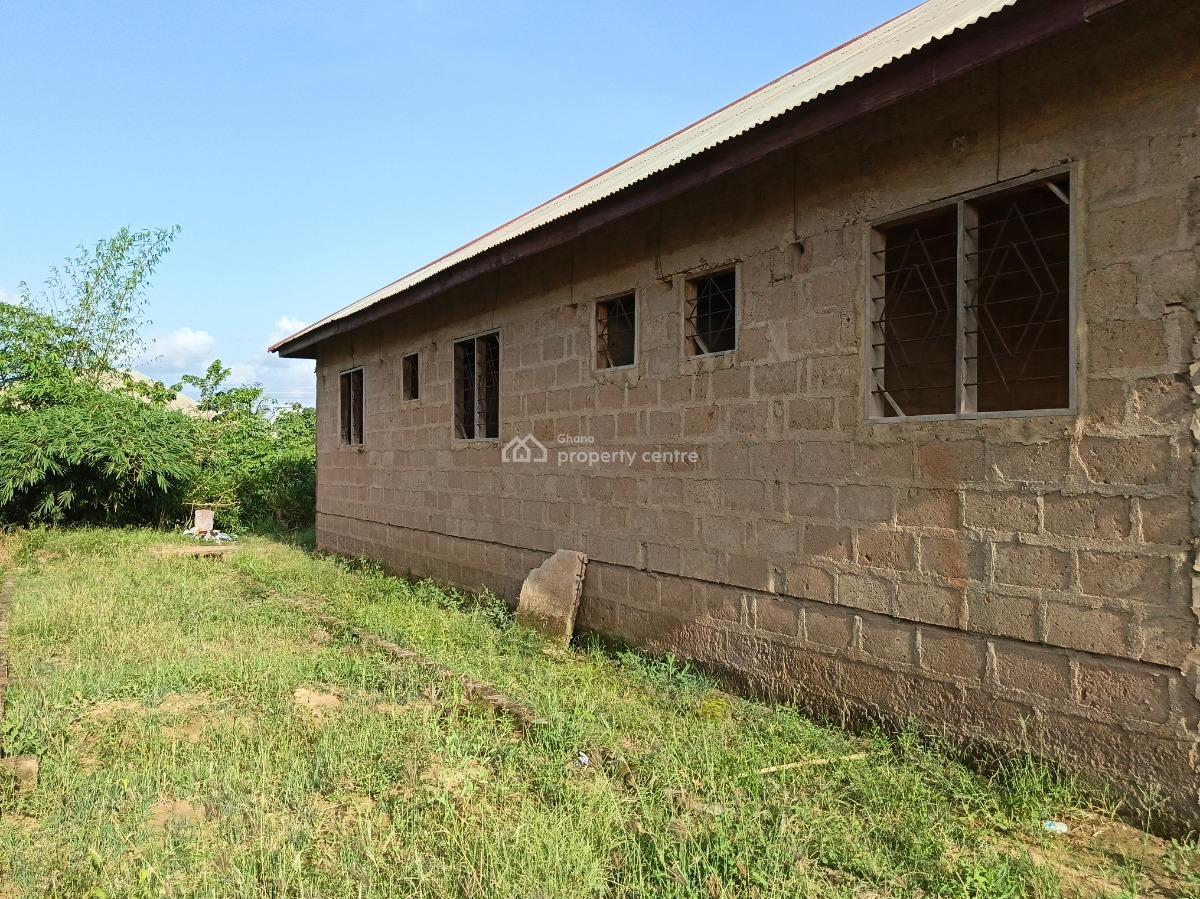 7 Bedrooms House, Abuakwa Mim, Kumasi Metropolitan, Ashanti, House for Sale