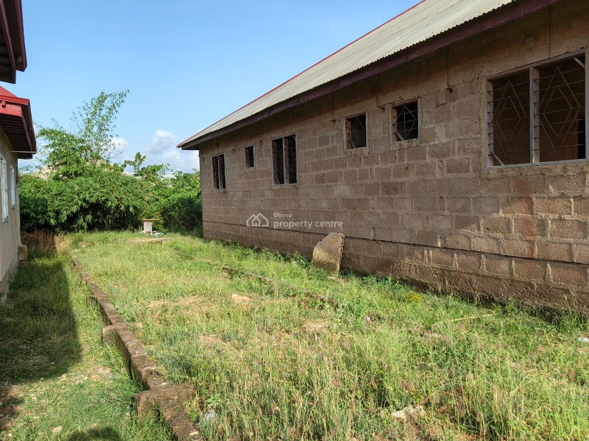 7 Bedrooms House, Abuakwa Mim, Kumasi Metropolitan, Ashanti, House for Sale