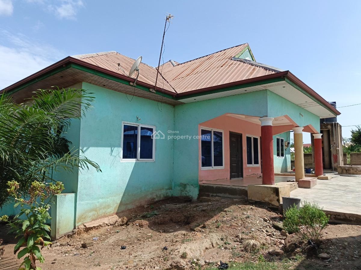 4 Bedroom, Abuakwa Mfensi., Kumasi Metropolitan, Ashanti, House for Sale