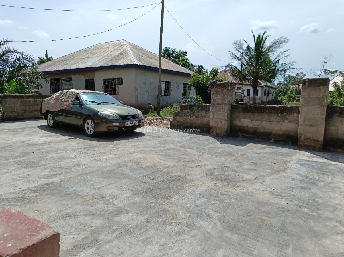 4 Bedroom, Abuakwa Mfensi., Kumasi Metropolitan, Ashanti, House for Sale