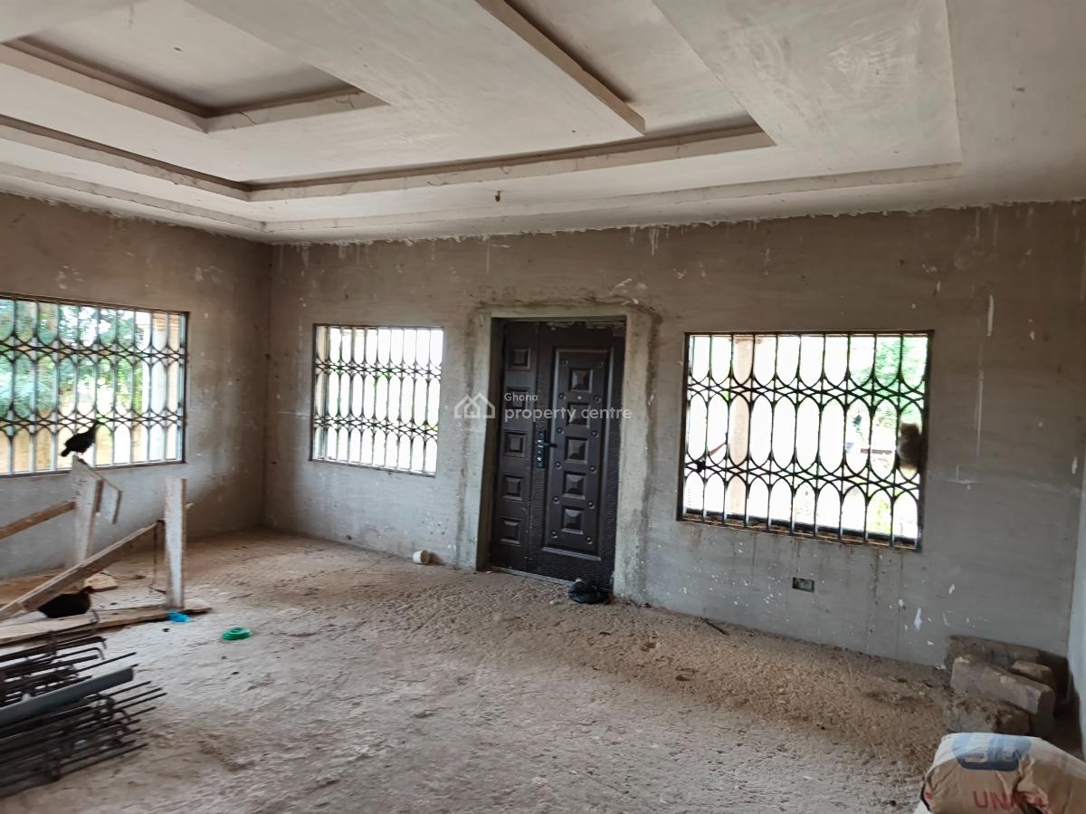 7 Bedrooms, Boaso, Near Abuakwa, Near Tanoso., Kumasi Metropolitan, Ashanti, House for Sale