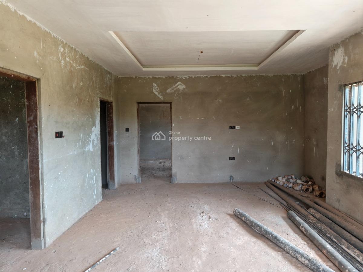 7 Bedrooms, Boaso, Near Abuakwa, Near Tanoso., Kumasi Metropolitan, Ashanti, House for Sale