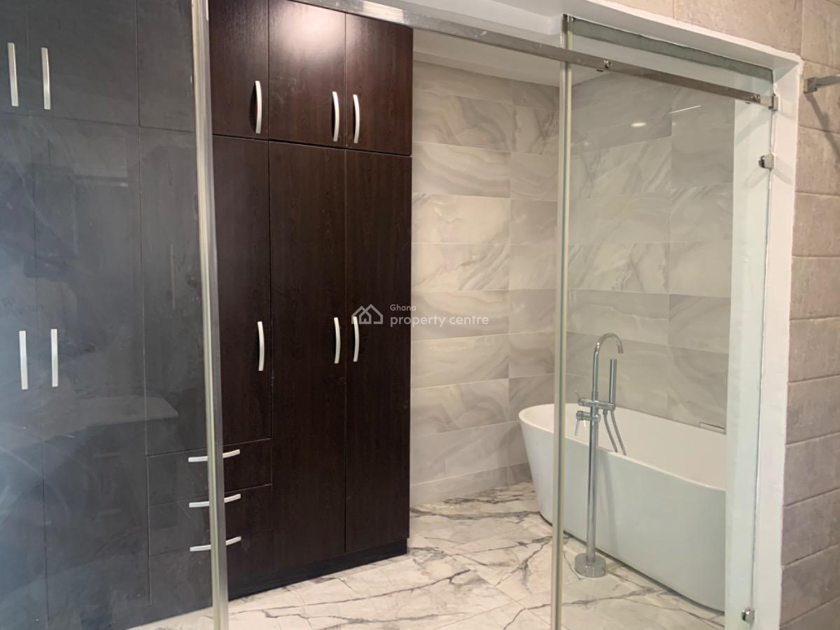 Executive 4 Bedrooms House, Ghana Flag, Oyarifa, La Nkwantanang Madina Municipal, Accra, Detached Duplex for Rent