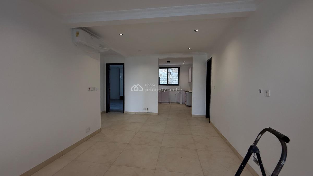 Serviced 2 Bedroom Apartment, Mahama Road, East Airport, Airport Residential Area, Accra, Apartment for Rent