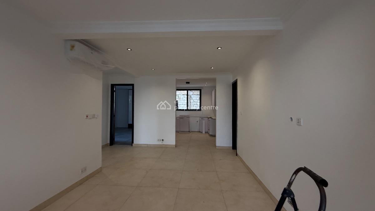 Serviced 2 Bedroom Apartment, Mahama Road, East Airport, Airport Residential Area, Accra, Apartment for Rent