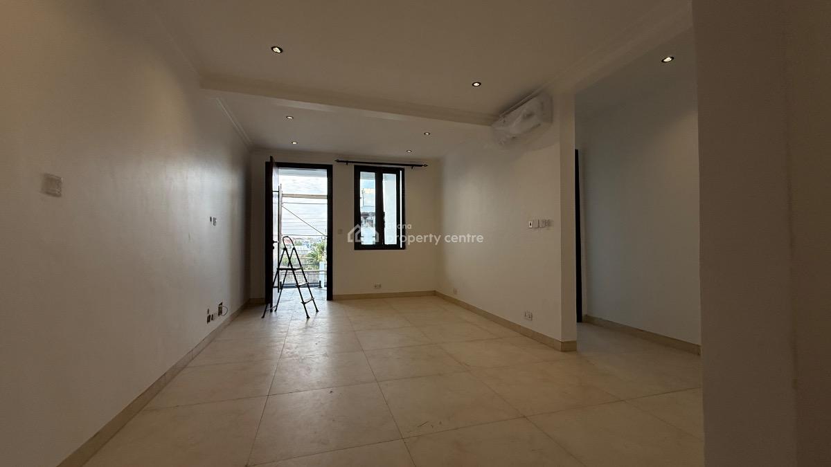 Serviced 2 Bedroom Apartment, Mahama Road, East Airport, Airport Residential Area, Accra, Apartment for Rent