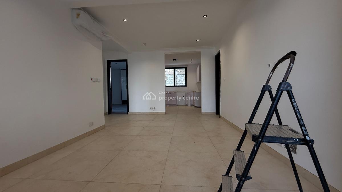 Serviced 2 Bedroom Apartment, Mahama Road, East Airport, Airport Residential Area, Accra, Apartment for Rent