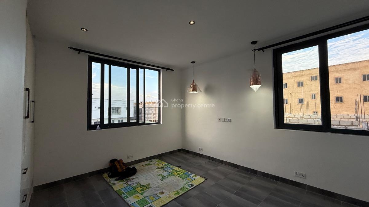 Serviced 2 Bedroom Apartment, Mahama Road, East Airport, Airport Residential Area, Accra, Apartment for Rent