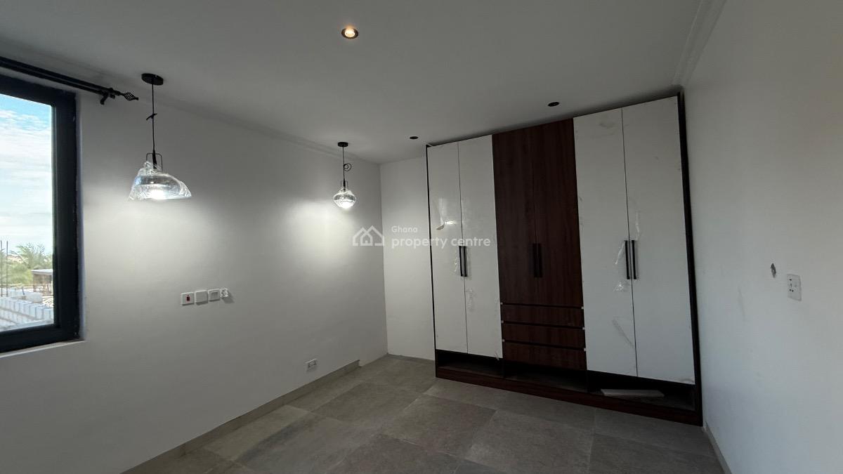 Serviced 2 Bedroom Apartment, Mahama Road, East Airport, Airport Residential Area, Accra, Apartment for Rent