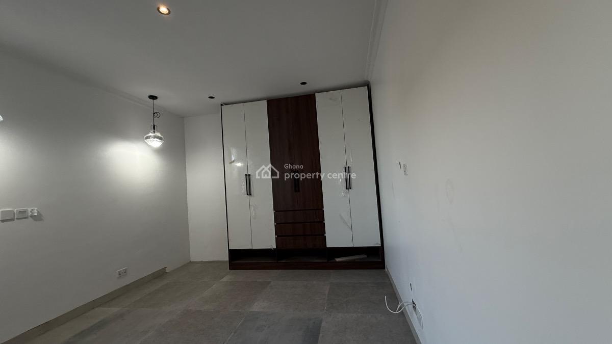 Serviced 2 Bedroom Apartment, Mahama Road, East Airport, Airport Residential Area, Accra, Apartment for Rent