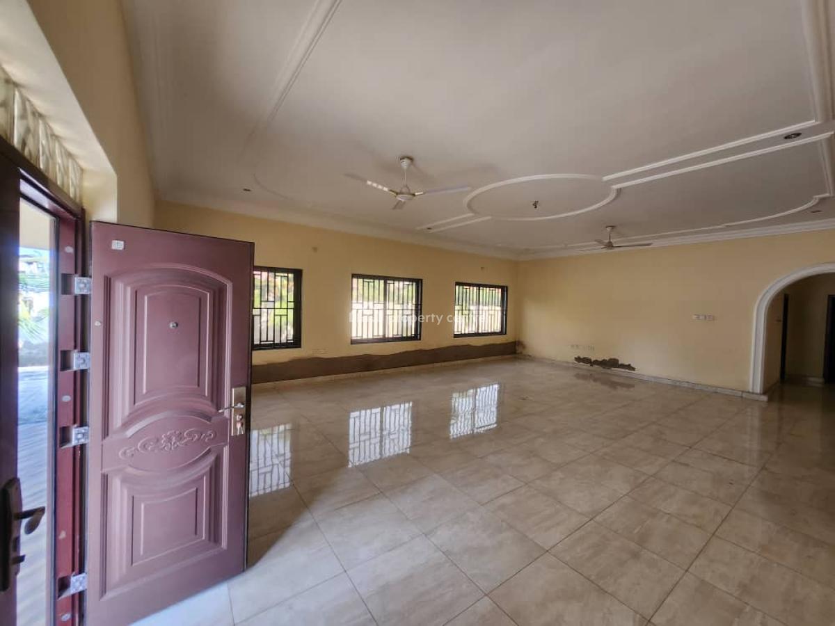 Executive 7 Bedroom, Community 10, Tema, Accra, House for Rent