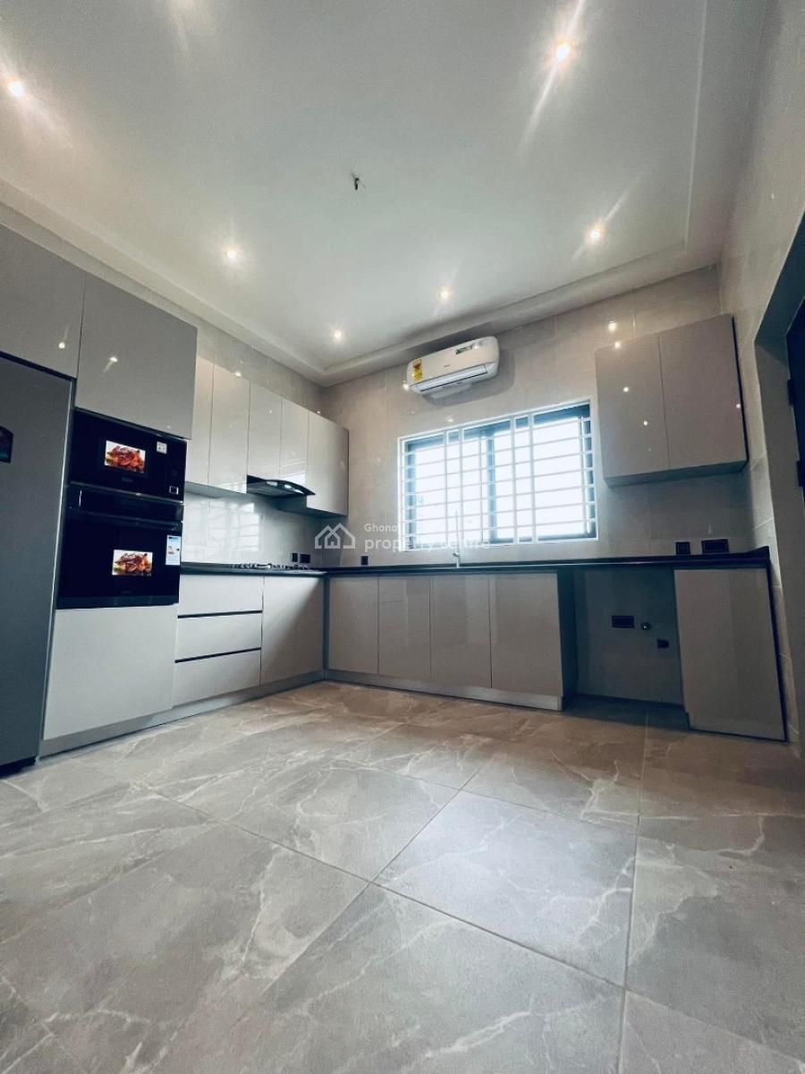 Executive 4 Bedrooms, Ogbojo, Adenta Municipal, Accra, House for Sale