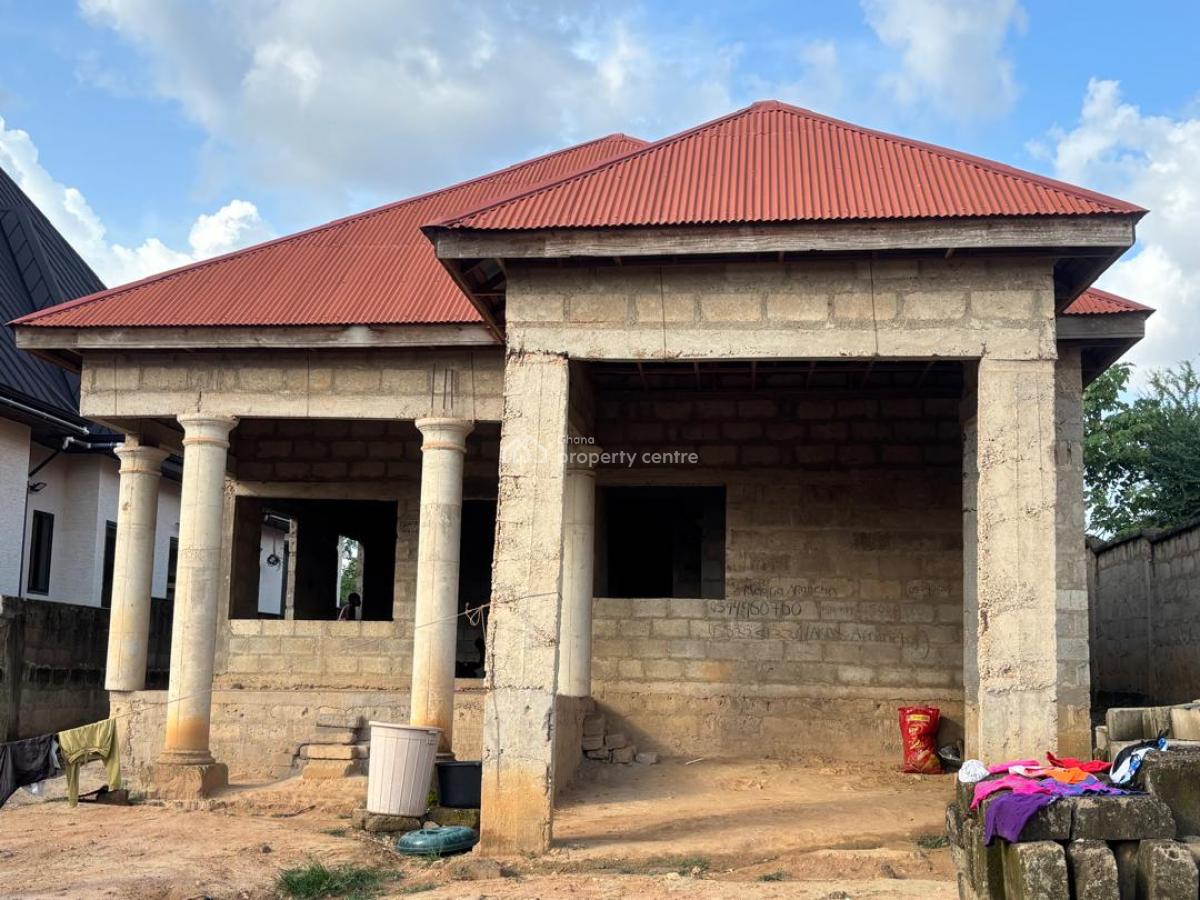 4 Bedroom Uncompleted House, Kumasi Metropolitan, Ashanti, House for Sale