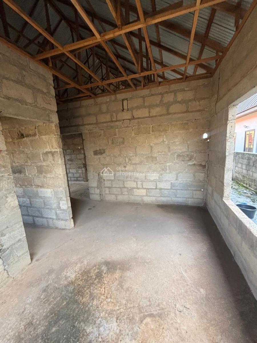 4 Bedroom Uncompleted House, Kumasi Metropolitan, Ashanti, House for Sale