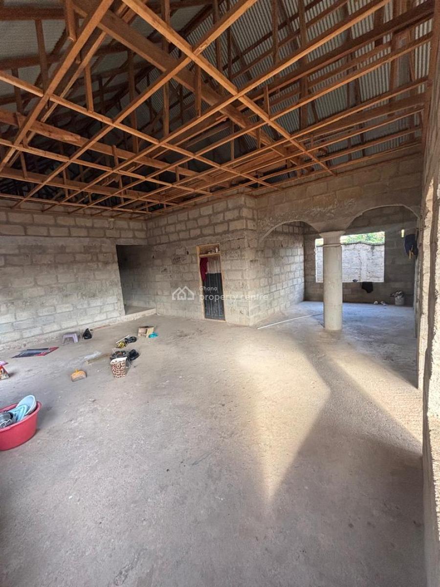 4 Bedroom Uncompleted House, Kumasi Metropolitan, Ashanti, House for Sale