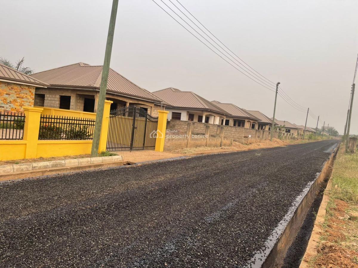 Uncompleted 3bd at Lintel Level. Gated Community.14 Month Payment Plan, Oyibi Behind Valley View University, Oyibi, Accra, Detached Bungalow for Sale