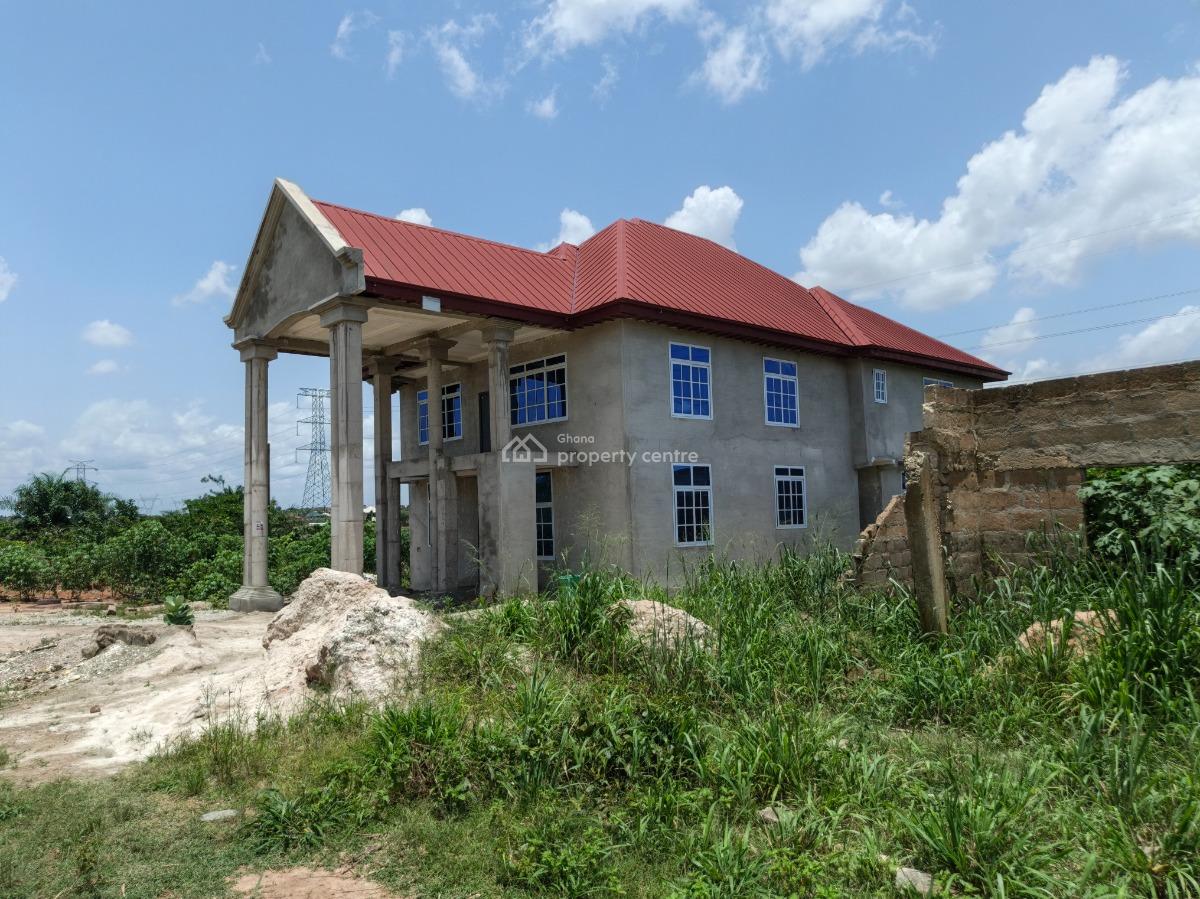 5 Bedrooms, Kwamo, on Tech Ejisu Tech., Kumasi Metropolitan, Ashanti, House for Sale