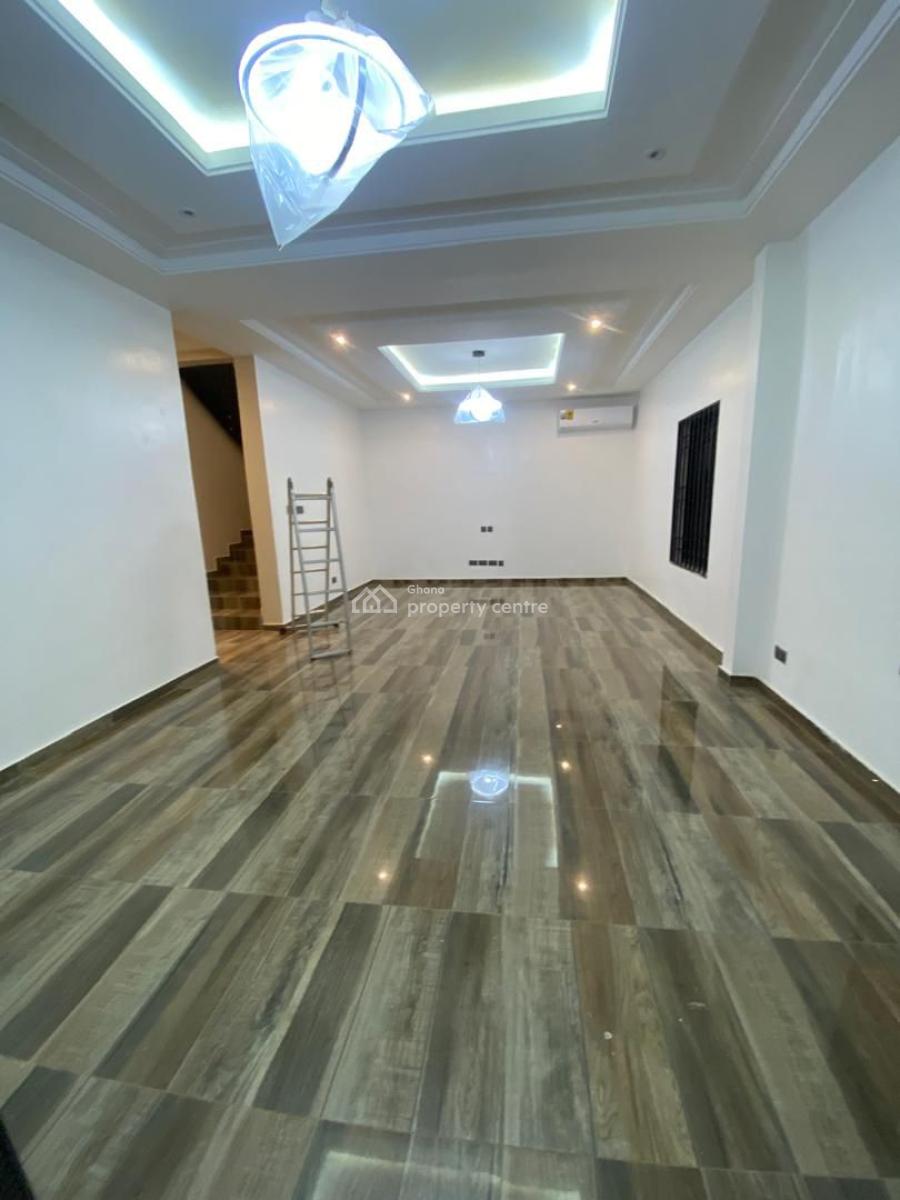 Executive 4-bedroom Detached House @ogbojo, Ogbojo, Adenta Municipal, Accra, Detached Duplex for Sale