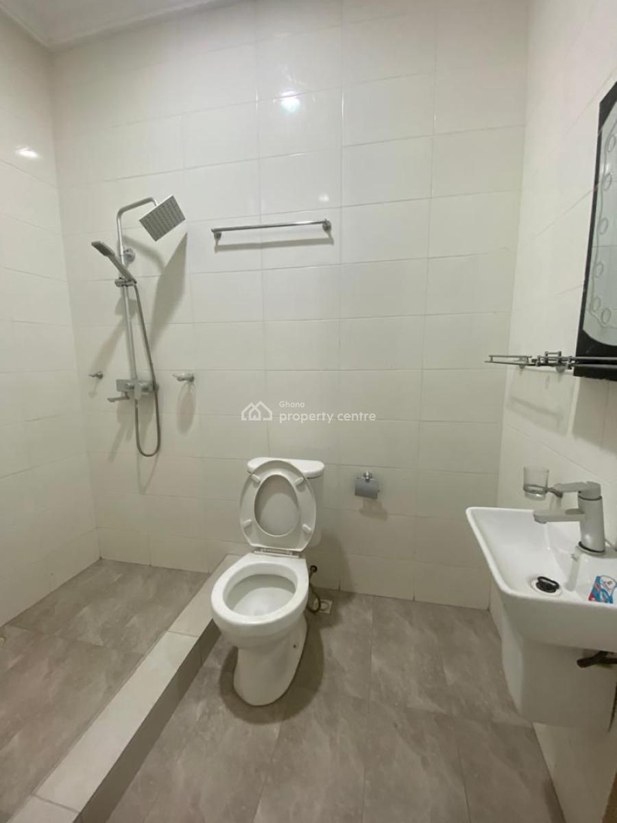 Executive 4-bedroom Detached House @ogbojo, Ogbojo, Adenta Municipal, Accra, Detached Duplex for Sale