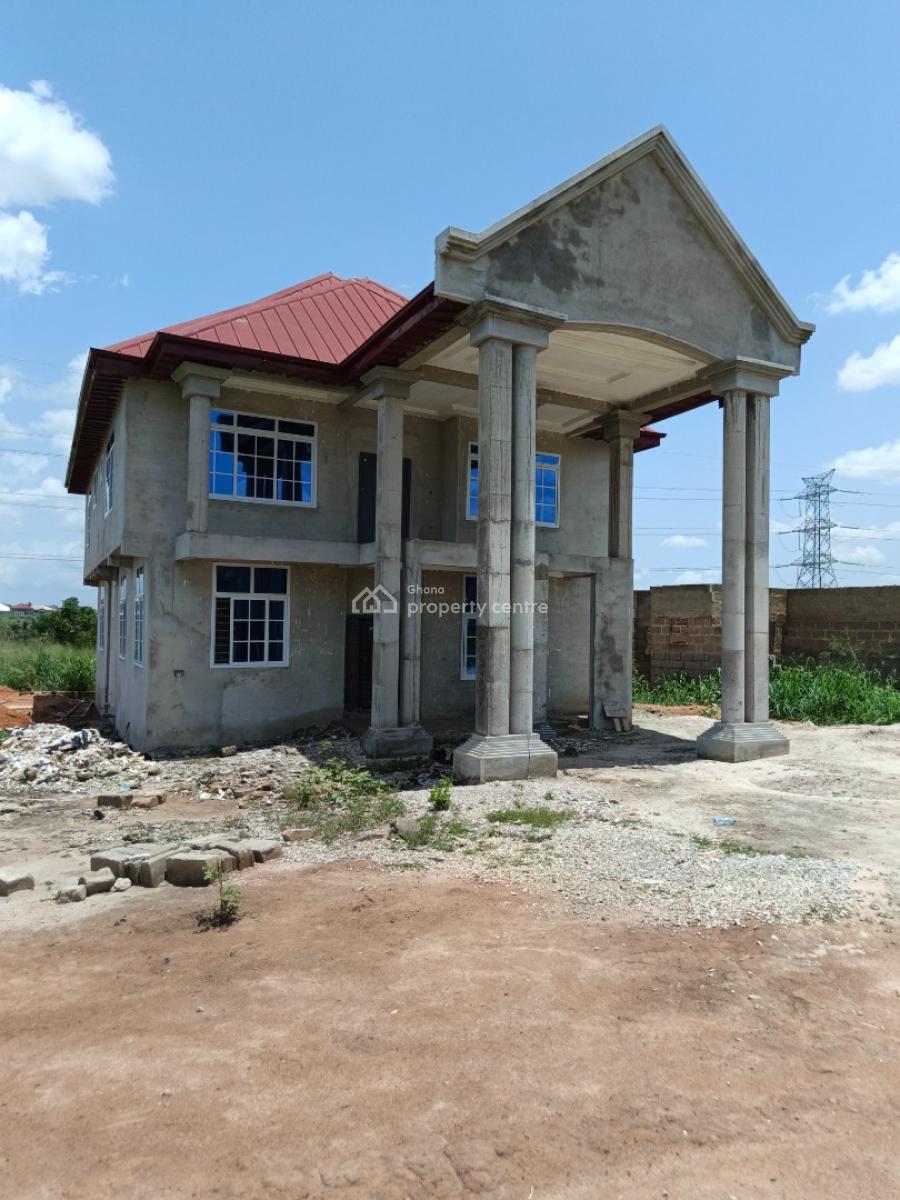 5 Bedrooms. ( Kumasi Ejisu Road), Kumasi Ejisu Road., Ejisu-juaben Municipal, Ashanti, House for Sale