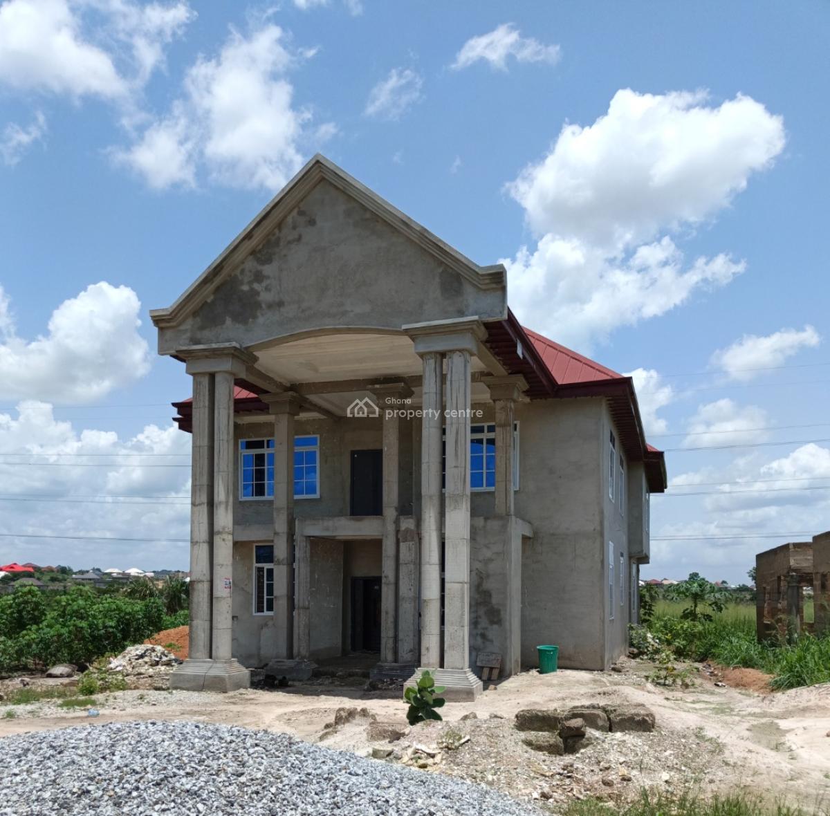 5 Bedrooms. ( Kumasi Ejisu Road), Kumasi Ejisu Road., Ejisu-juaben Municipal, Ashanti, House for Sale