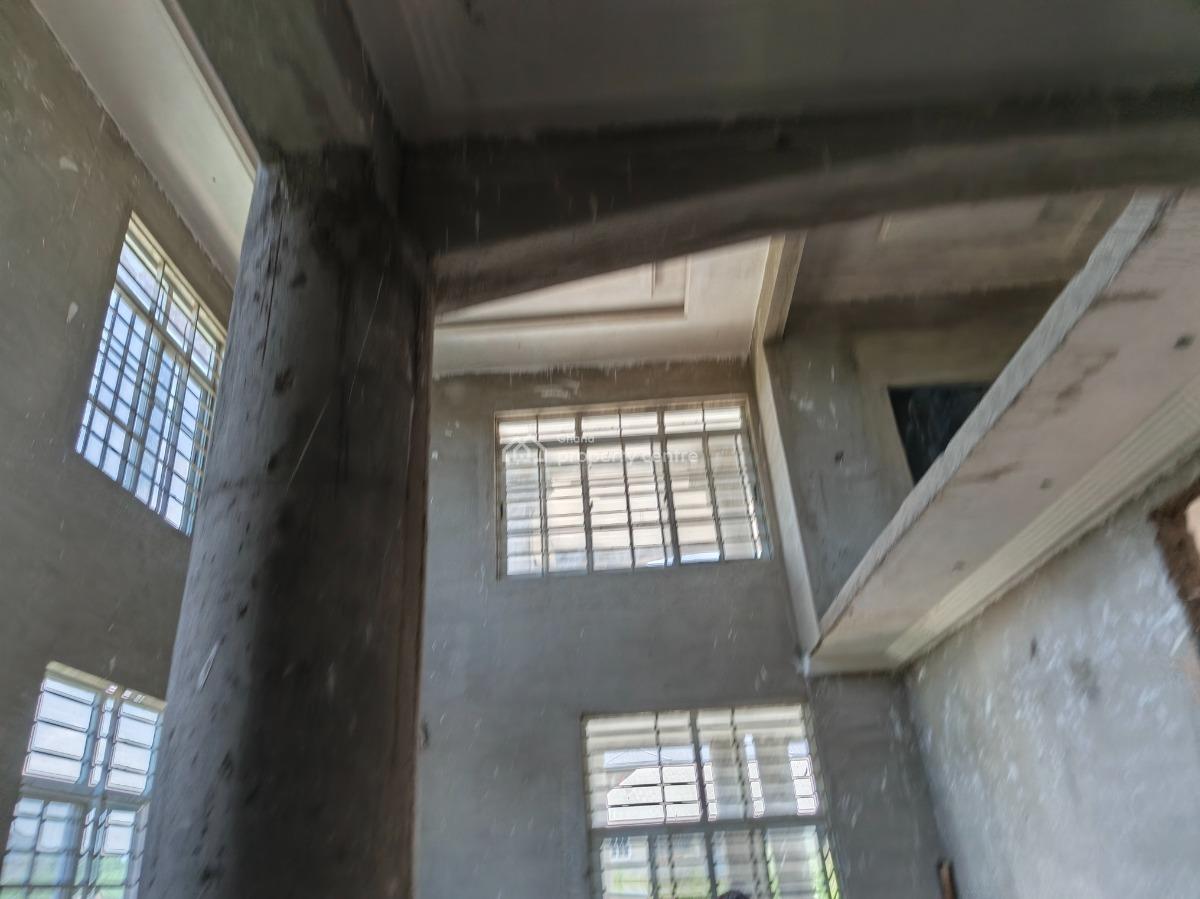 5 Bedrooms. ( Kumasi Ejisu Road), Kumasi Ejisu Road., Ejisu-juaben Municipal, Ashanti, House for Sale