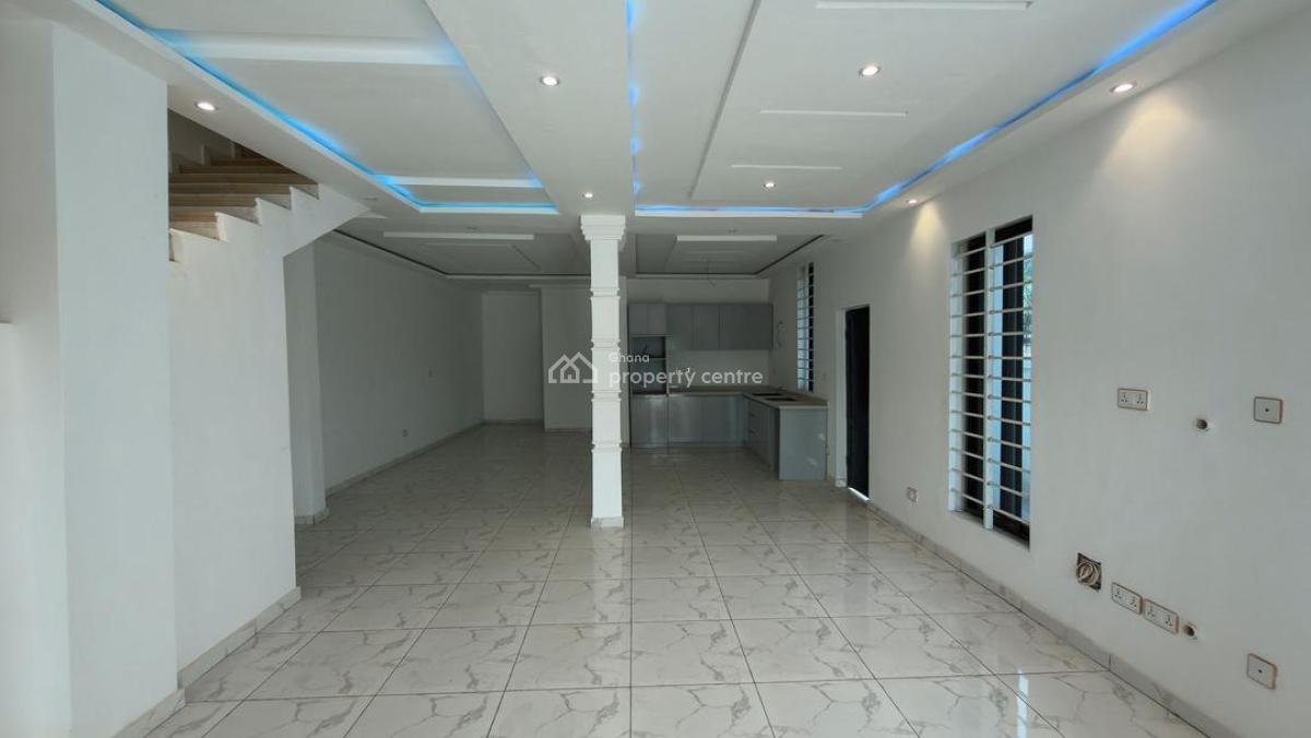 Executive Semidetached 4 Bedrooms House, Oyarifa, La Nkwantanang Madina Municipal, Accra, Semi-detached Duplex for Rent