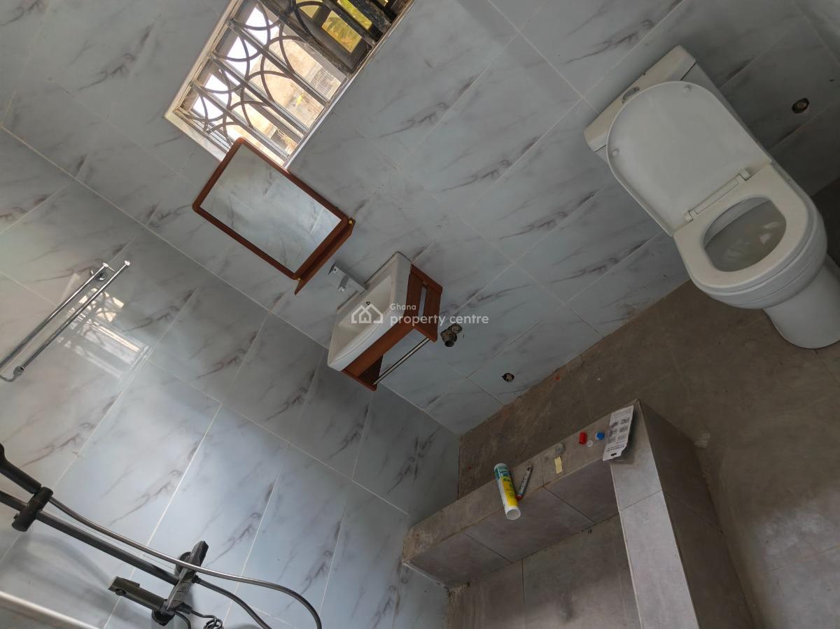 5 Bedrooms ( Near Kenyasi) Kumasi., Near Kenyasi, Kumasi., Kwabre, Ashanti, House for Sale