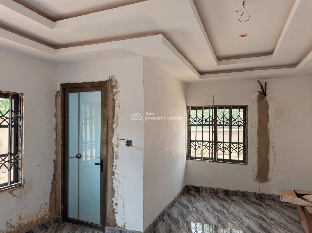 5 Bedrooms ( Near Kenyasi) Kumasi., Near Kenyasi, Kumasi., Kwabre, Ashanti, House for Sale