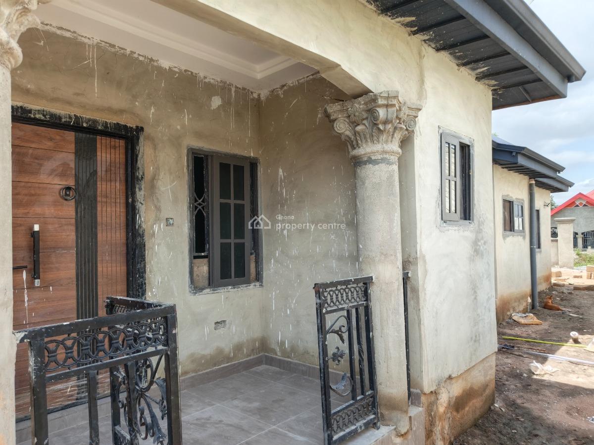 5 Bedrooms ( Near Kenyasi) Kumasi., Near Kenyasi, Kumasi., Kwabre, Ashanti, House for Sale