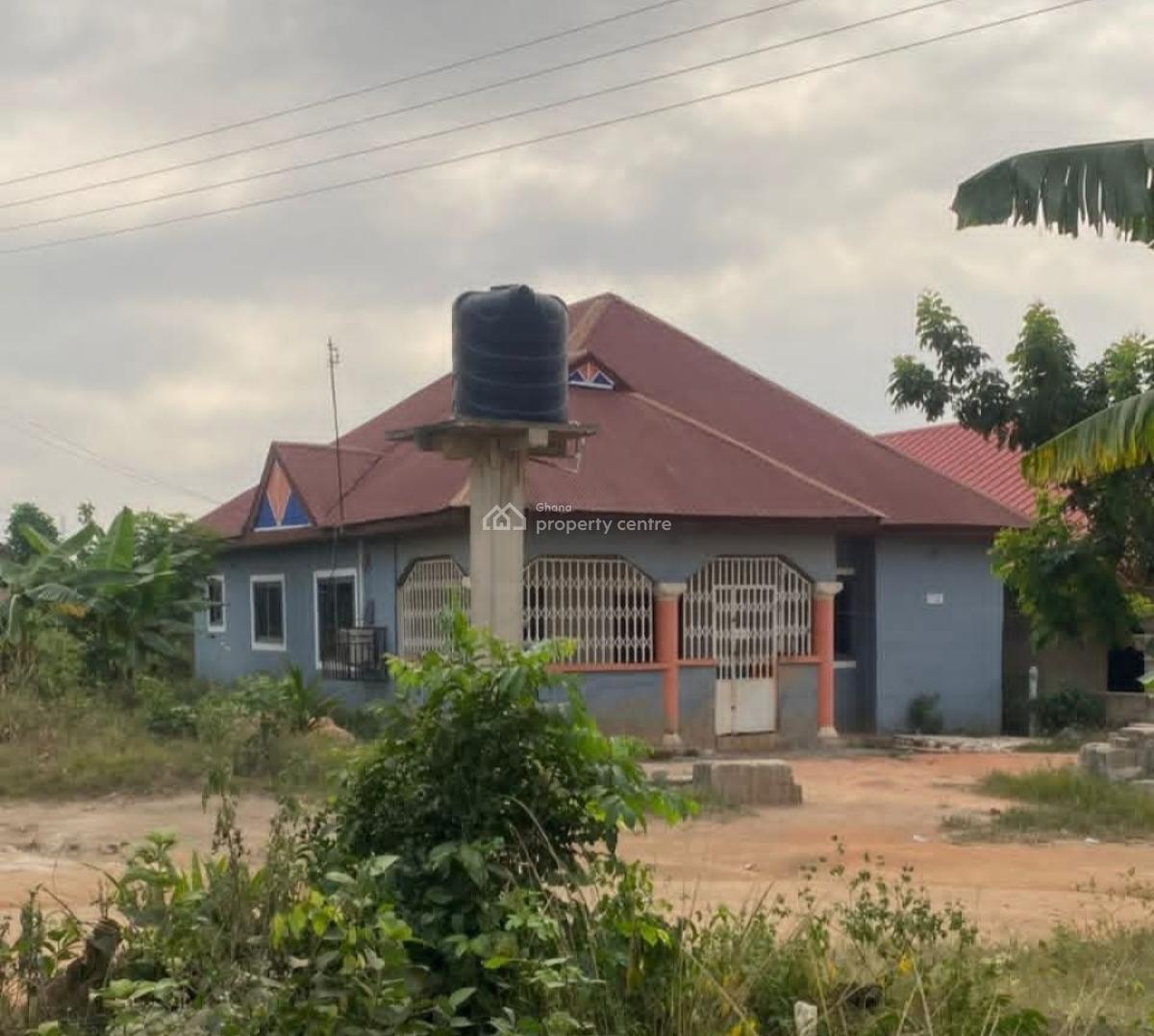 4 Bedrooms, Kenyasi Adwumam., Kumasi Metropolitan, Ashanti, House for Sale