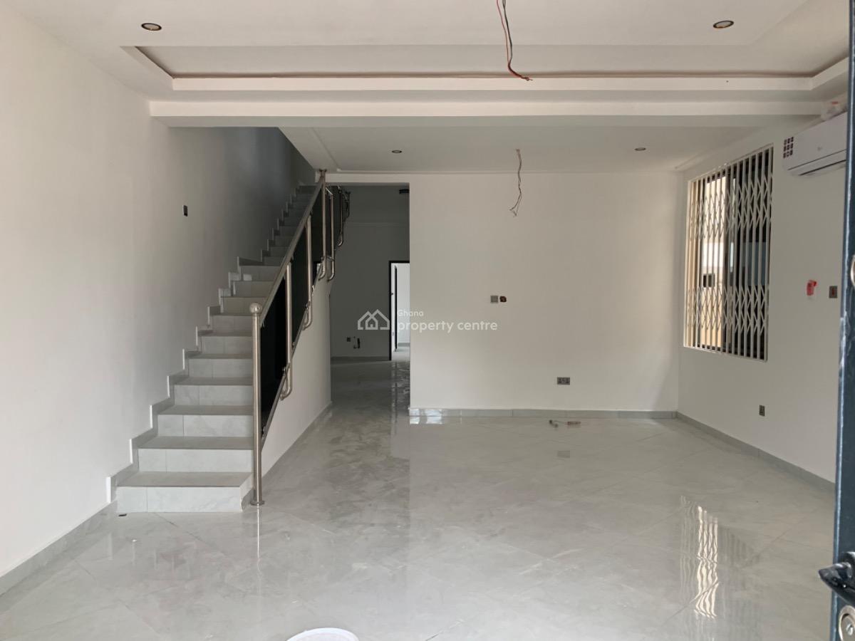 3 Bedroom Terrace Houses with Boys Quarters, Oyarifa, La Nkwantanang Madina Municipal, Accra, House for Sale