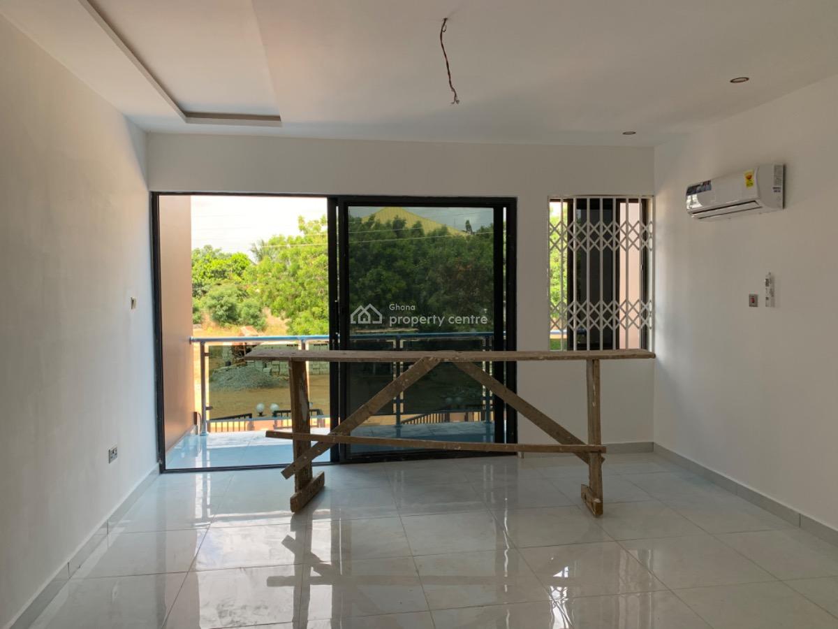 3 Bedroom Terrace Houses with Boys Quarters, Oyarifa, La Nkwantanang Madina Municipal, Accra, House for Sale