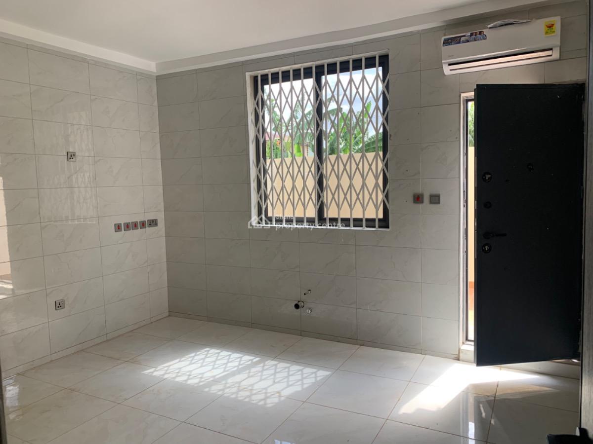 3 Bedroom Terrace Houses with Boys Quarters, Oyarifa, La Nkwantanang Madina Municipal, Accra, House for Sale