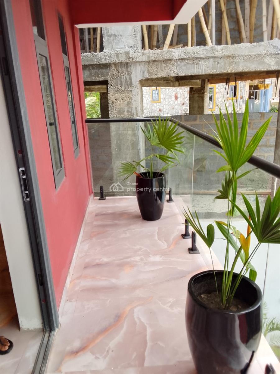 3 Bedrooms Self Compound, Teshie Bush Road, Teshie-nungua Estates, Accra, Commercial Property for Sale