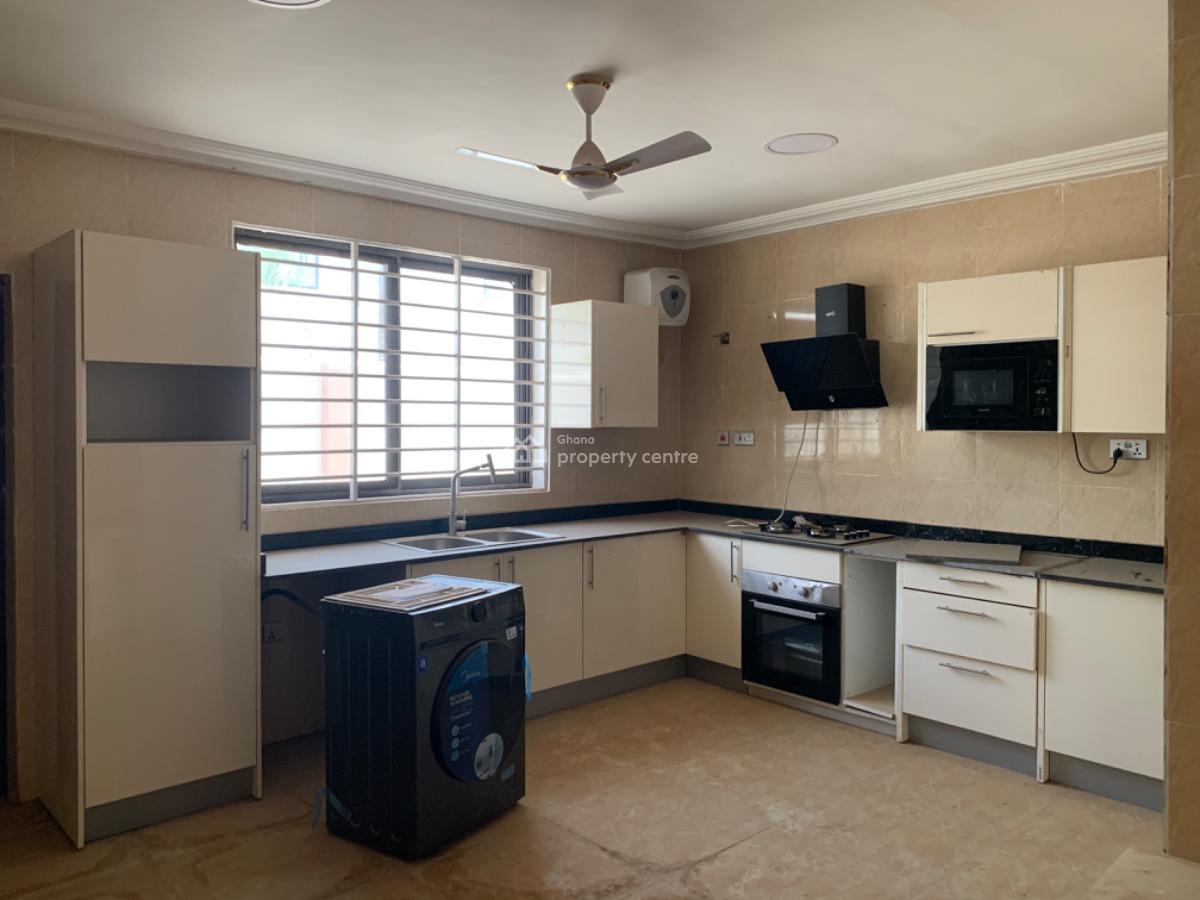 4 Bedrooms House with Boys Quarters in a Gated Community, Oyarifa, La Nkwantanang Madina Municipal, Accra, Detached Duplex for Sale