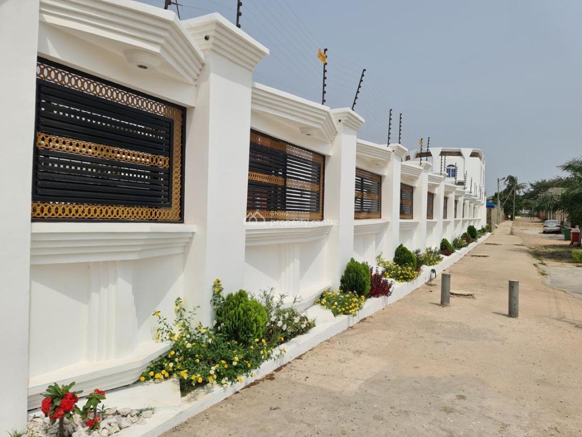 Tema Community 12 Seven Bedroom House, Community 12, Tema, Accra, House for Sale