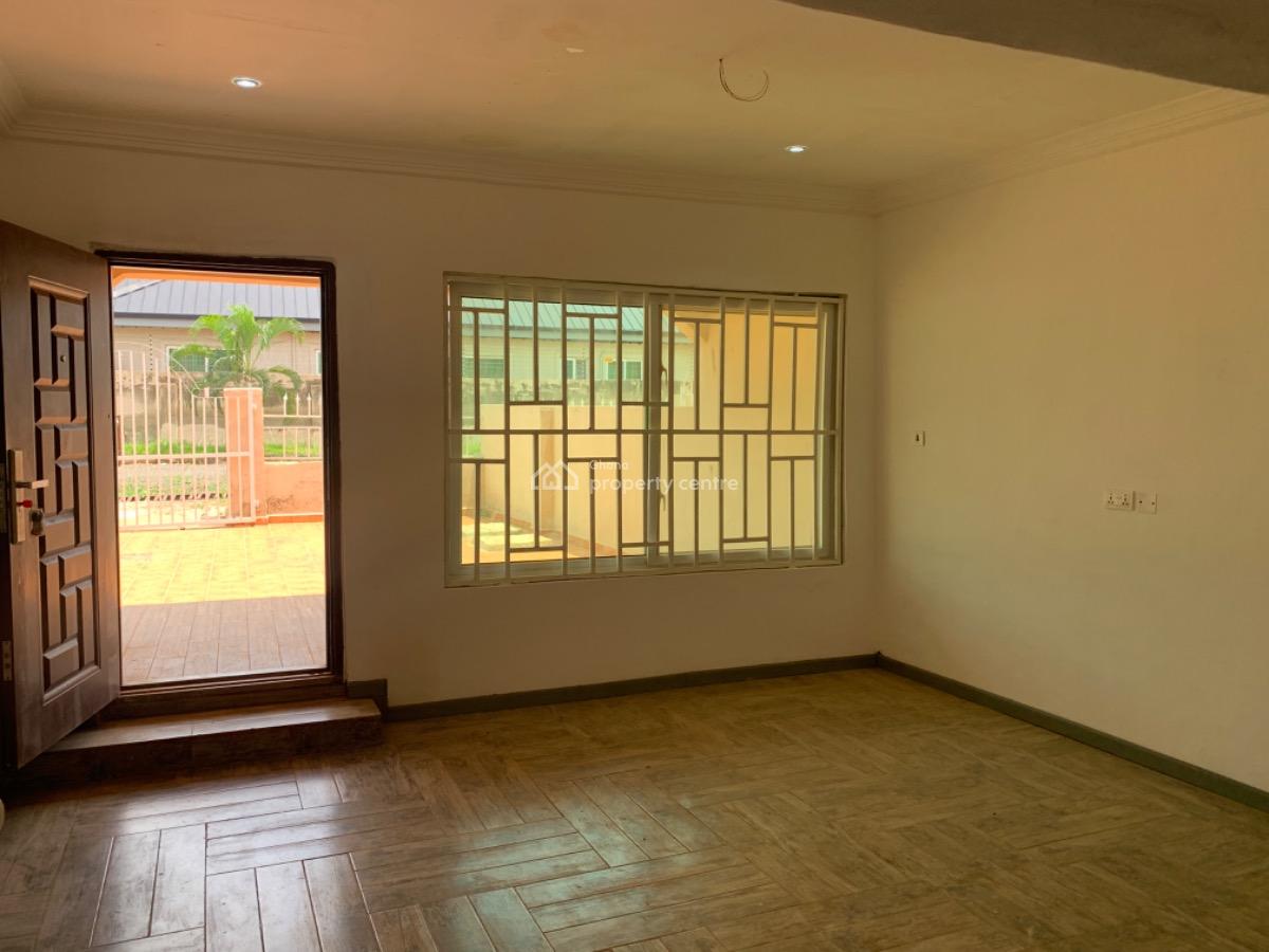 3 Bedroom Bangalore Houses in a Gated Community, Amrahia, Adenta Municipal, Accra, Semi-detached Bungalow for Rent