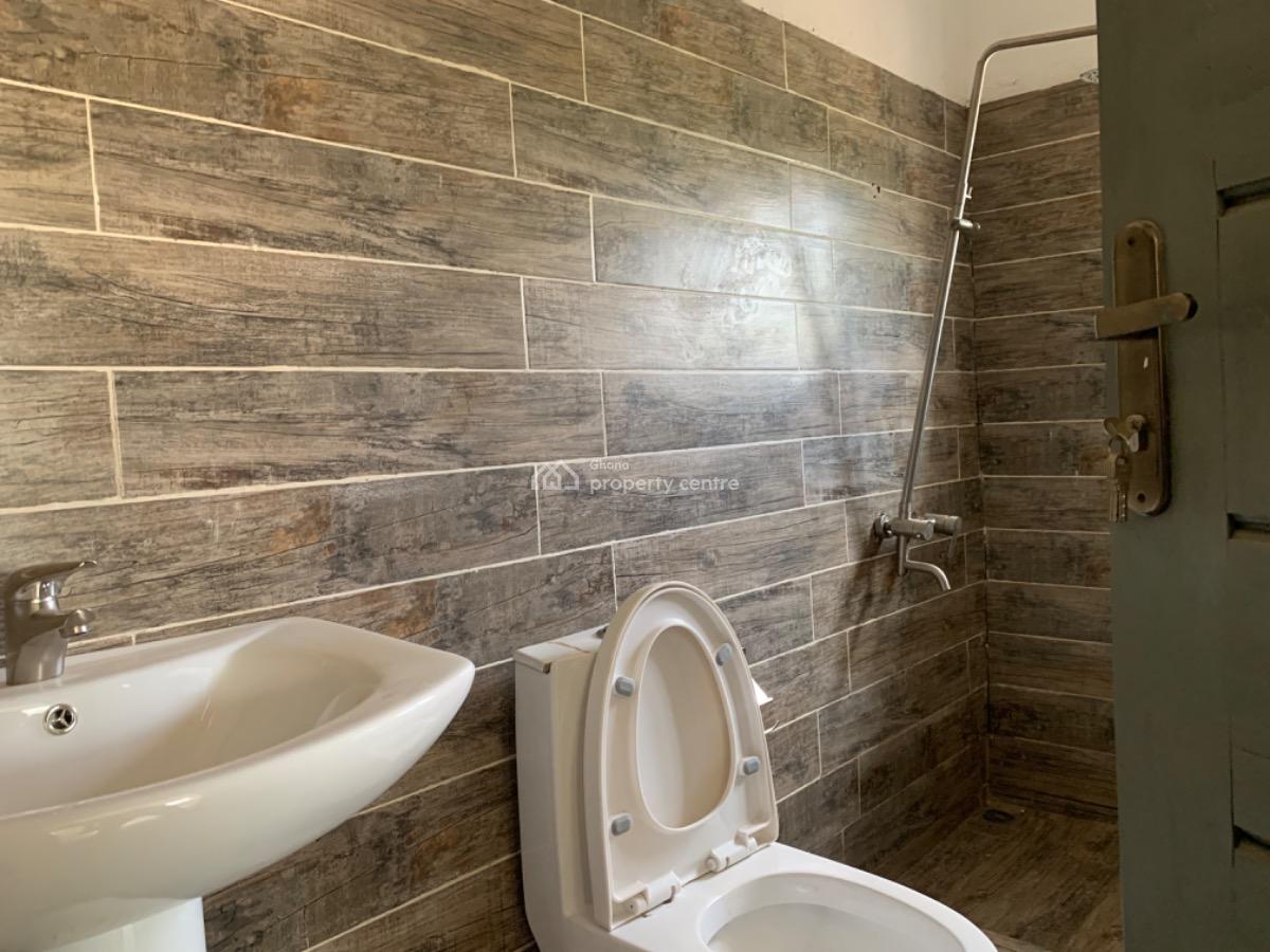 3 Bedroom Bangalore Houses in a Gated Community, Amrahia, Adenta Municipal, Accra, Semi-detached Bungalow for Rent