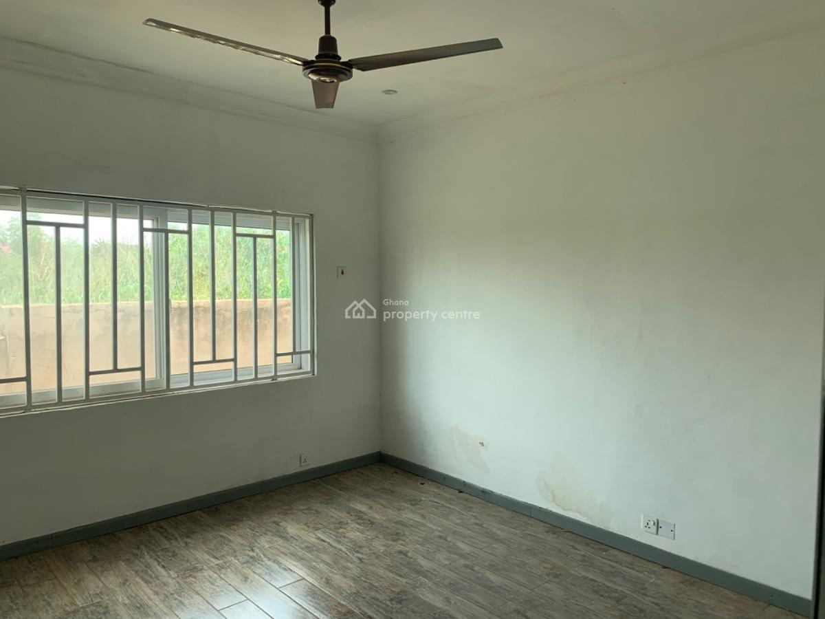 3 Bedroom Bangalore Houses in a Gated Community, Amrahia, Adenta Municipal, Accra, Semi-detached Bungalow for Rent