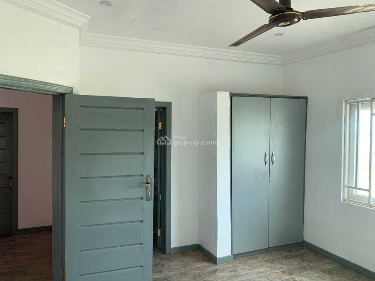 3 Bedroom Bangalore Houses in a Gated Community, Amrahia, Adenta Municipal, Accra, Semi-detached Bungalow for Rent