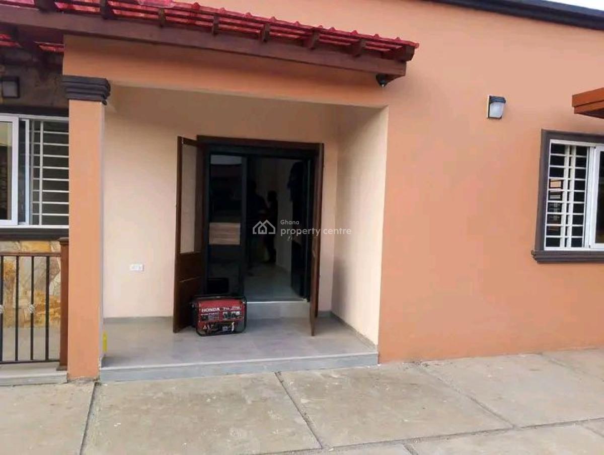 Executive 3 Bedroom Burgalow House @achimota, Achimota, Accra, Terraced Bungalow for Rent