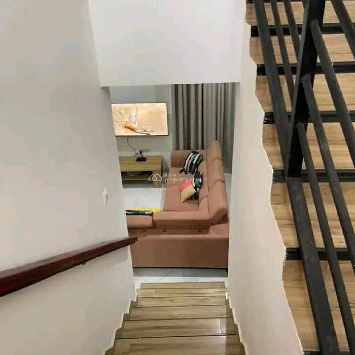 Fully Furnished 3-bedroom Townhouse@ East Airport, East Airport, Airport Residential Area, Accra, Townhouse for Rent