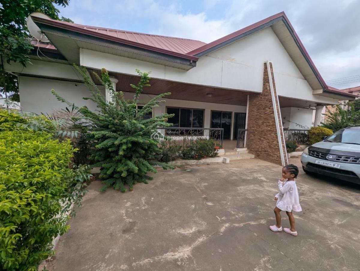 5 Bedrooms on 2 Plot at Cfc Estate, Cfc Estate, Achimota, Accra, Detached Bungalow for Sale