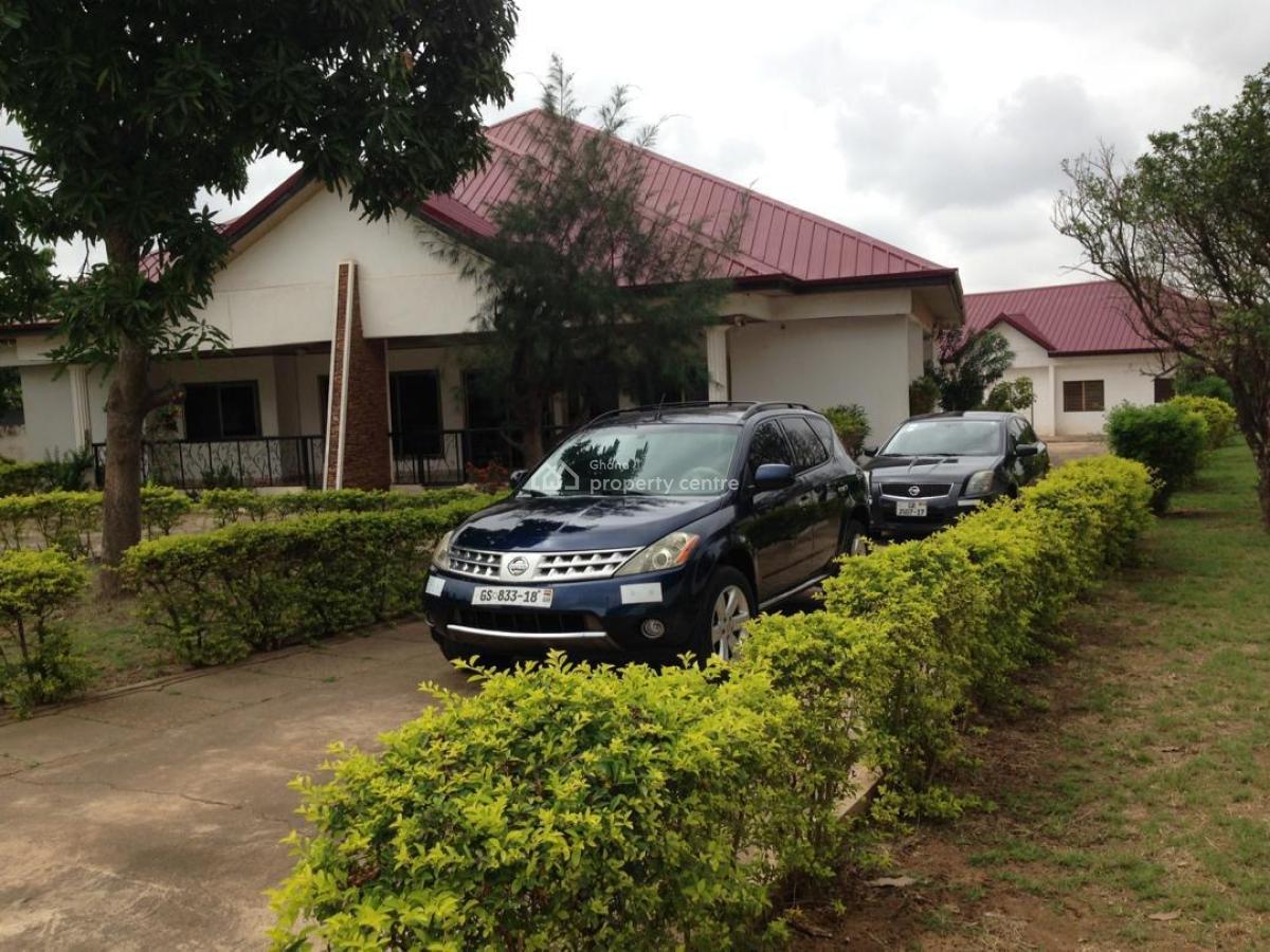 5 Bedrooms on 2 Plot at Cfc Estate, Cfc Estate, Achimota, Accra, Detached Bungalow for Sale