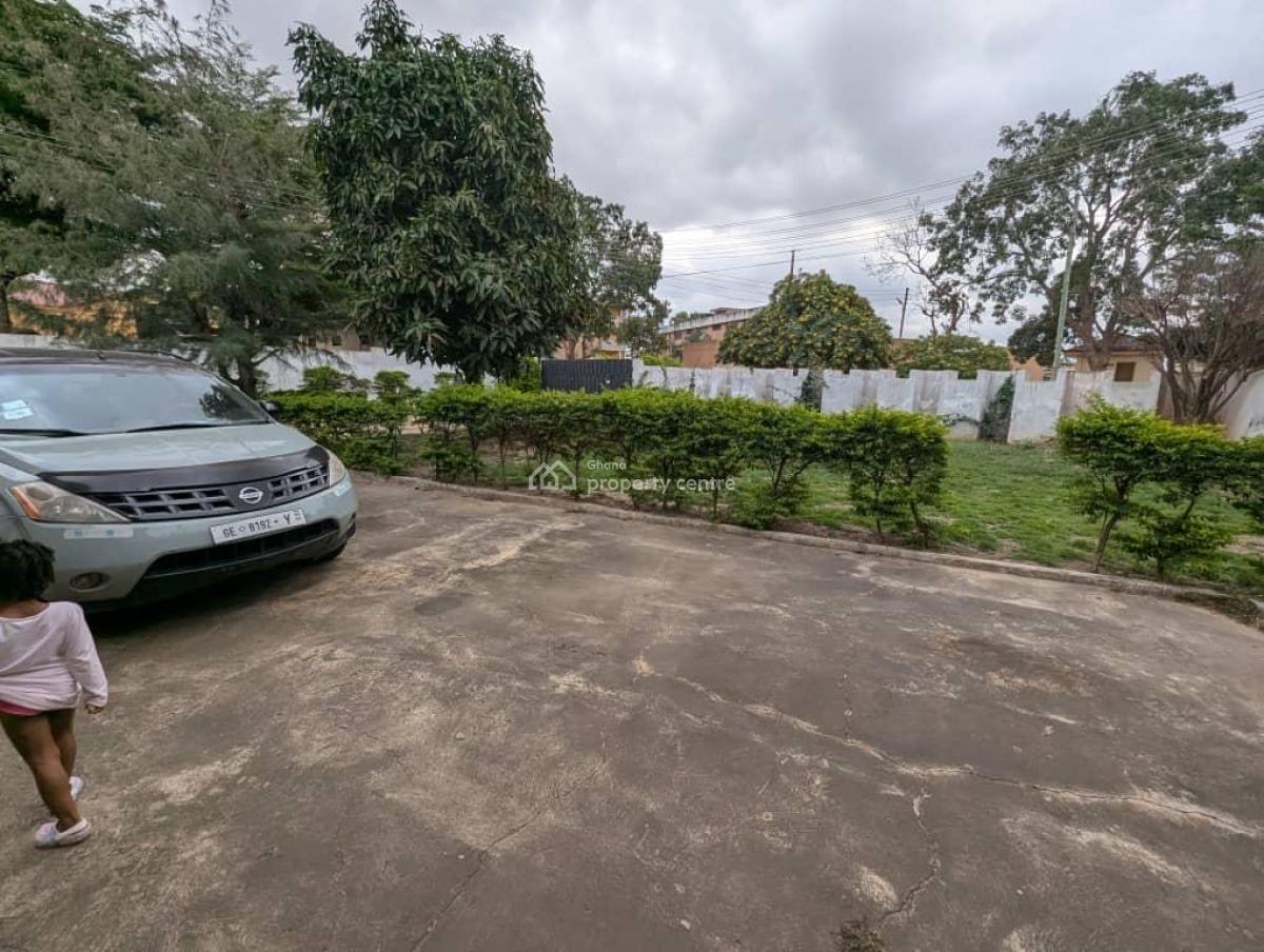 5 Bedrooms on 2 Plot at Cfc Estate, Cfc Estate, Achimota, Accra, Detached Bungalow for Sale