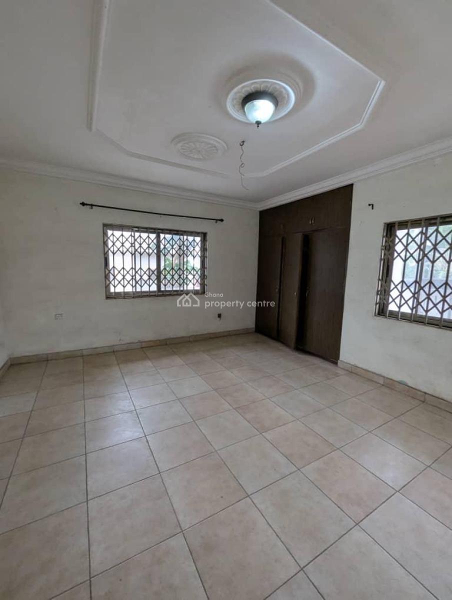 5 Bedrooms on 2 Plot at Cfc Estate, Cfc Estate, Achimota, Accra, Detached Bungalow for Sale