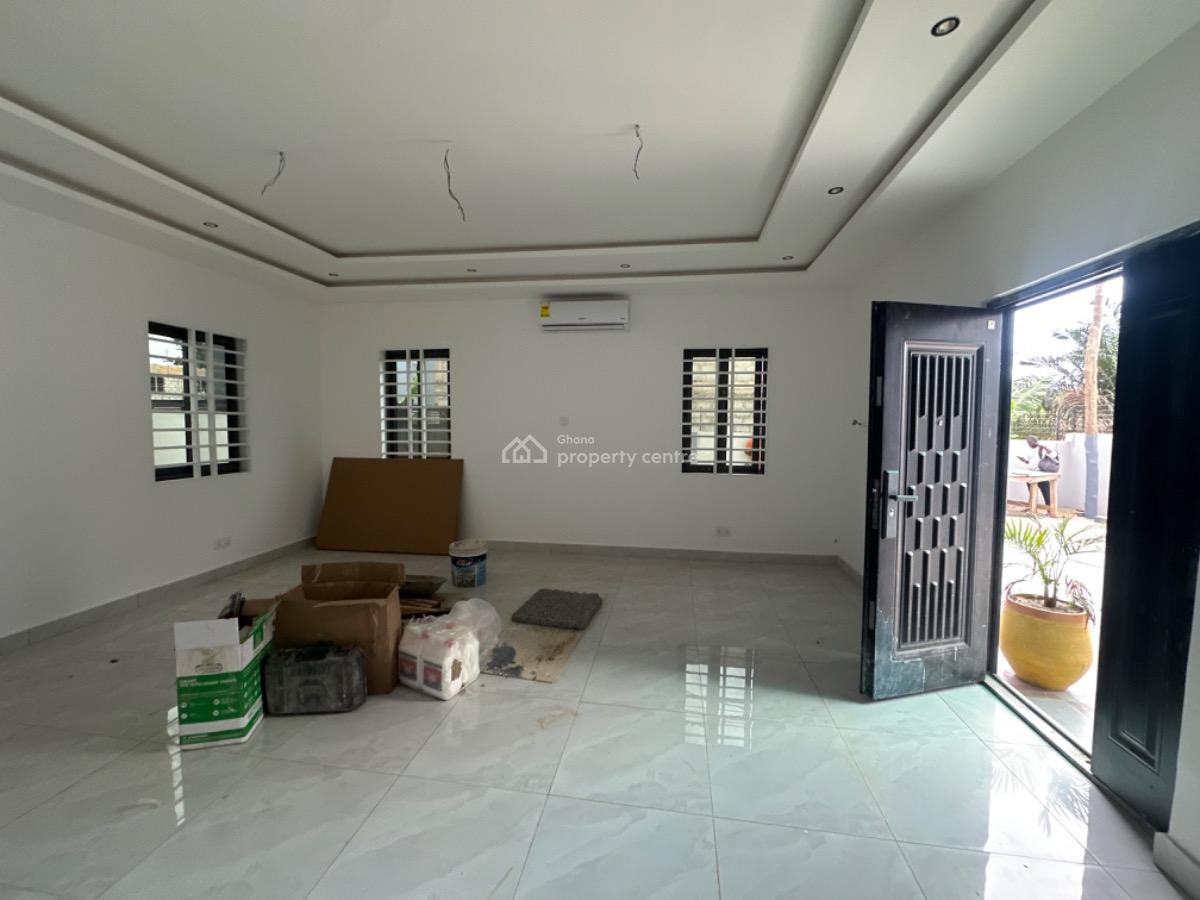 3 Bedrooms Detached Bangalore Houses, Ayimensah, Oyarifa, La Nkwantanang Madina Municipal, Accra, Detached Bungalow for Sale
